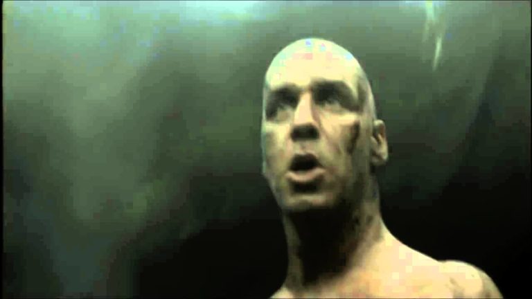 Песня «Крылатые качели» в исполнении немецкой группы «Rammstein»