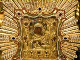 Почаевская икона Божией Матери — это самая почитаемая чудотворная святыня