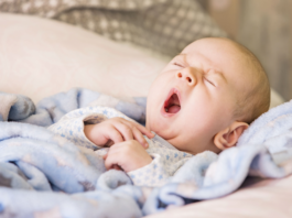 Как быстро уложить малыша: укладывать часами больше не придется