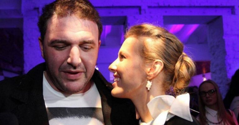“Родила от богатого ухажера, а навязала Виторгану”. Кому приписывают отцовство сына Собчак