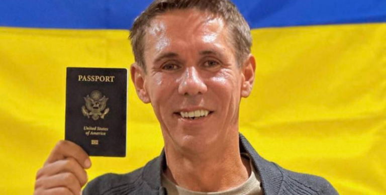 Чтобы стать счастливым – надо перестать быть pyccким! Панин опубликовал совместный снимок с Лазаревой в Испании