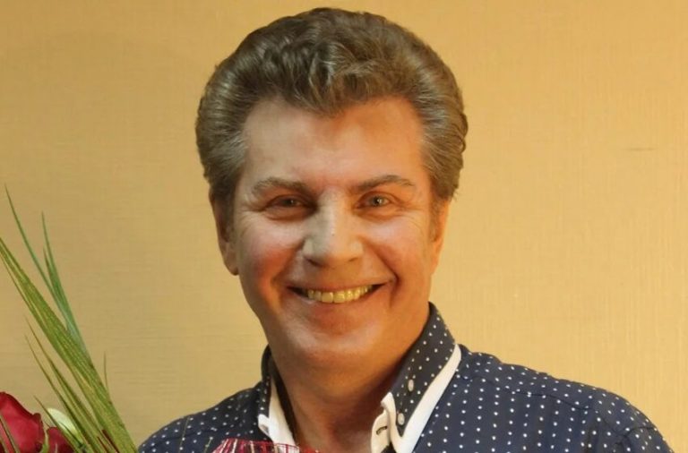 «Загорелые и счастливые»: 77-летний Евдокимов похвастался молодой женой на отдыхе