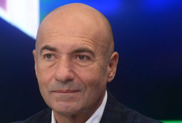 “Я подкаблучник”. Крутой рассказал, как им с женой удалось сохранить любовь