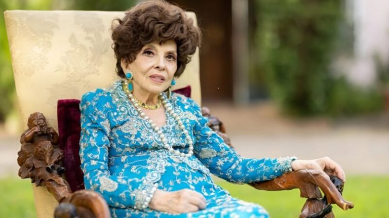 96-летняя звезда итальянского кино претерпела значительные изменения, и вы не поверите, кто она на самом деле.