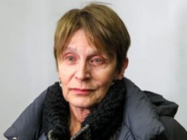 Простая пенсионерка: в этой пожилой женщине сложно признать одну из самых красивых женщин кино