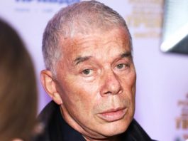 «Я полезен тем, что продолжаю петь», — поделился Олег Газманов