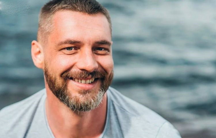 43-летний российский актер и продюсер Алексей Батырев поделился радостной новостью о беременности своей 27-летней жены