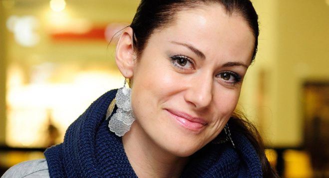 «До сuх пор сmыдно»: Анна Коvальчук показала фоmо «налеrке», за коmорые краснееm по сей день