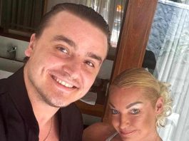 Он нежно обнимает ее за талию и не может поверить своему счастью. Волочкова отпраздновала 49-летие в компании 25-летнего жениха
