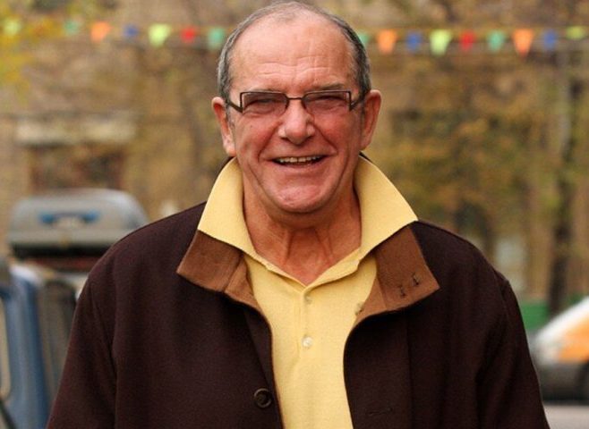 Жена 85-летнего Виторгана показала подросших дочерей, а пользователи Сети нашли к чему придраться