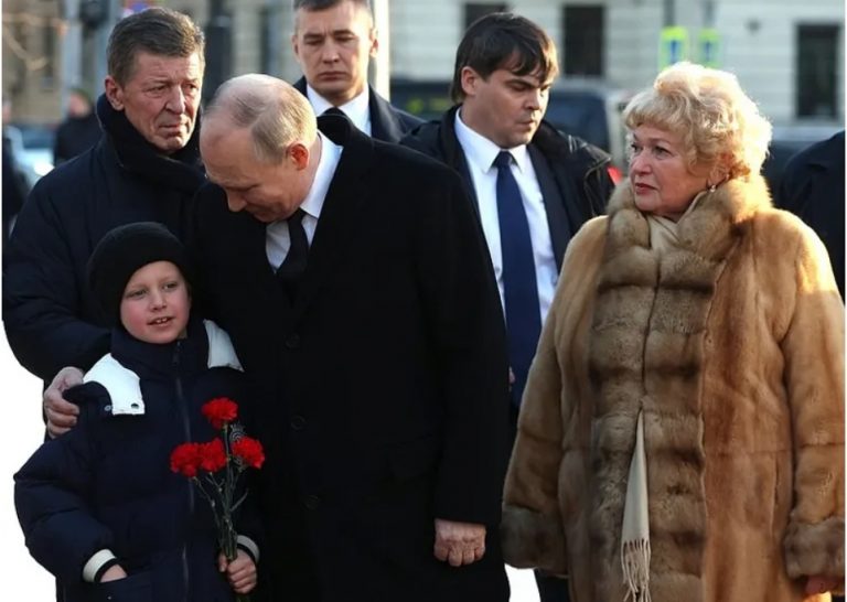 Ксения Собчак с восхищением рассказывала о встрече своего сына с Владимиром Путиным