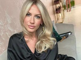 На новом фото Никитюк нежно обнимает 28 -летнего жениха