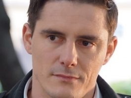 «Любимая, хотел извиниться перед тобой»: Актер Паламарчук показал жену, с которой вместе уже больше 10 лет