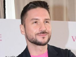 «Тут и без ДНК всё понятно»: Лазарев показал подросших детей, как две капли похожих на него