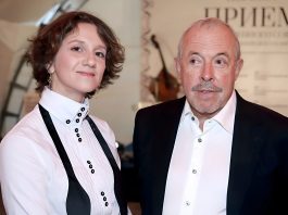 Встреча с Макаревичем изменила всю ее жизнь. Фото молодой супруги артиста