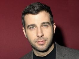 Папа еврей, мама грузинка. Ургант показал 17-летнюю голубоглазую дочь, а фанаты недоумевают: “Почему скрывал такую красотку?”