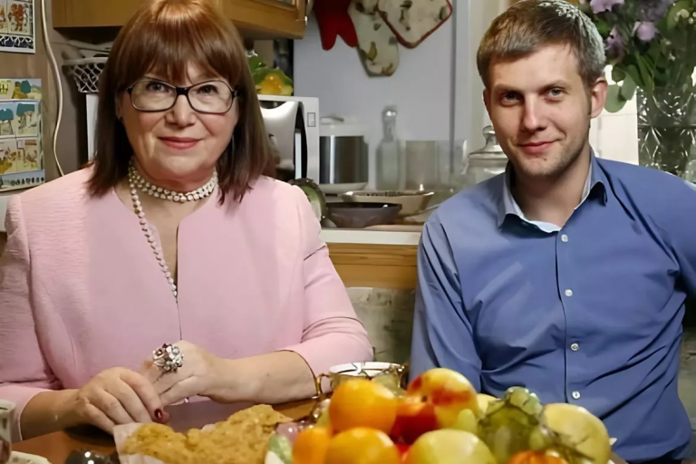 “Остался только кот и мама”. Как сейчас живет 42-летний Корчевников?