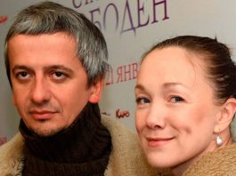 «Как две капли воды похожа на отца»: Дарья Мороз вышла в свет с дочерью от Константина Богомолова