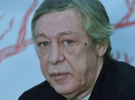 Даже не подозревала об измене: с кем Ефремов умудрился закрутить роман в колонии, имея жену дома