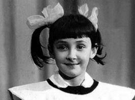 От милой и талантливой девочки из Закарпатья до скандальной певицы. Угадайте, кто это