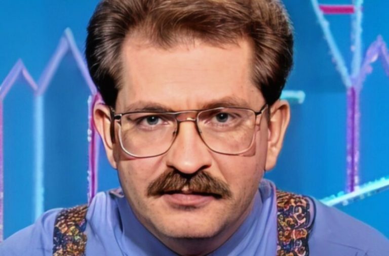 «Мурашки по коже от этого сходства»: Сын Влада Листьева стал точной копией отца