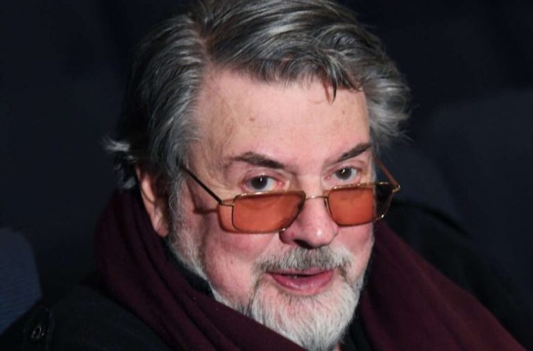Семья Александра Ширвиндта почтила его память и показала вдову