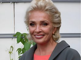 Дерзкий образ 71-летней Лаймы Вайкуле. Никто не ожидал увидеть ее в кожаных лосинах!