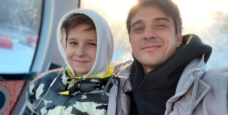 В сети ахнули, увидев 15-летнего сына Бондаренко, рожденного в первом браке. Первенец звезды вырос точной копией своего отца