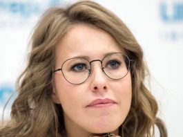 «Боже милостивый, мальчик растёт копией деда»: Собчак показала кадры с отдыха с сыном
