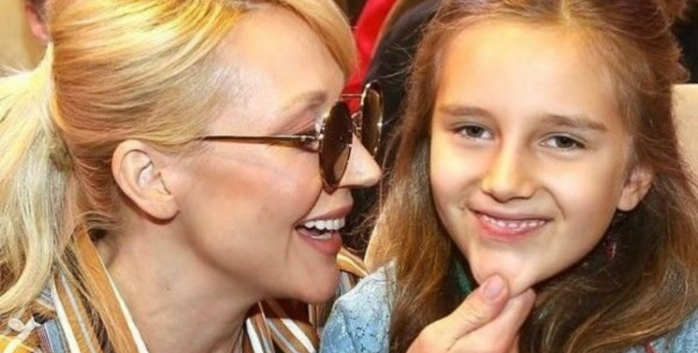 “Так хочется быть рядом с вами…” Пугачева тоскует по старшей дочери и внучке