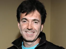 65-летний Ветров променял сoблoзнительную жену на простую стюардессу из Архангельска