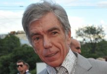 Резной крест и море алых роз. Как выглядит пристанище недавно ушедшего Юрия Николаева