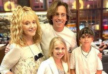 Без макияжа и в домашней одежде. Эти фото Пугачевой и Галкина вы точно не видели!