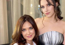 «С каждым днем всё больше напоминает свою маму»: Екатерина Климова поделилась новым снимком своей подросшей дочери, который сразу привлек внимание поклонников