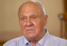 Воссоединились на небесах! Алентову nоxоpониnи рядом с мужем- Меньшовым