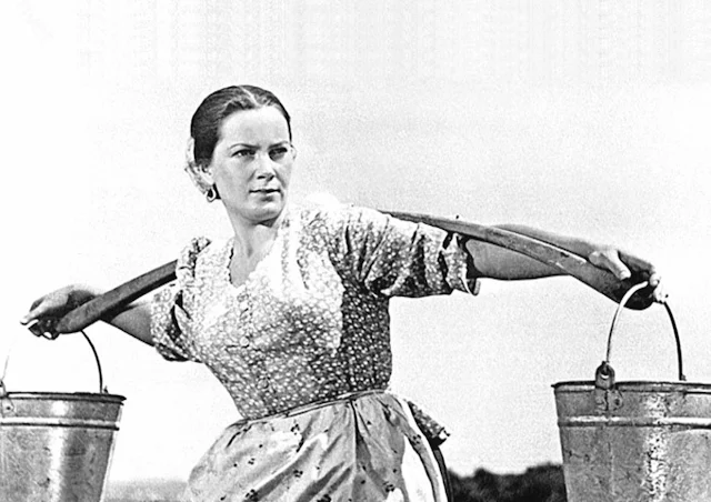 В 60 лет она вычеркнула мужа из жизни за измену 20-летней давности: почему Элина Быстрицкая выбрала одиночество вместо прощения