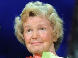 В этой обычной пенсионерке не узнать первую красавицу СССР! С годами актриса сильно изменилась