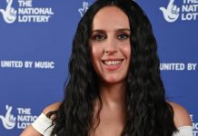 «Большая и дружная семья»: Украинская певица Джамала показала старших сыновей от Сулейманова