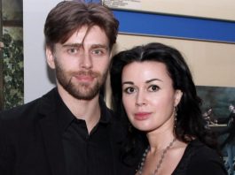 Чернышев стал главной опорой для 82-летней матери Заворотнюк