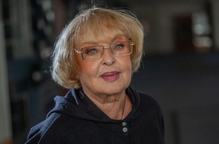 «Я не ваша актриса»: 88-летняя Ада Роговцева жёстко обозначила свою позицию