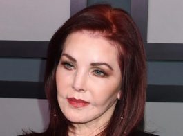 «Блондинка — копия дедушки Элвиса»: вдова Пресли показала подросших внучек короля рок-н-ролла