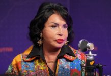 «Как будто пчёлы покусали»: Надежду Бабкину высмеяли в Сети за чрезмерно «раздутое» лица