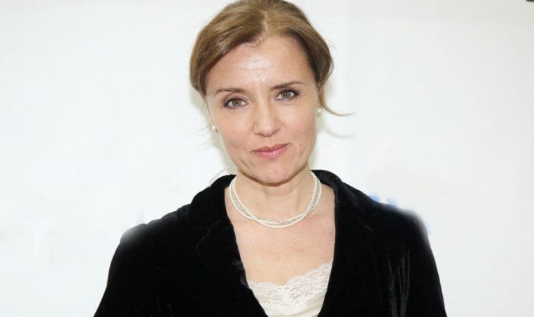 Не ради пиара: почему Ксения Алфёрова стала опекуном 40-летнего мужчины с синдромом Дауна?