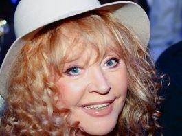 «Светятся от счастья»: Пугачева поделилась фото с известным актером, вызывая зависть в Сети