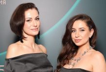 Смелый выход: 47-летняя Анна Ковальчук появилась на публике в эффектном наряде с разрезом до бедра и в компании своей 24-летней дочери, которая уже делает шаги в актёрской карьере