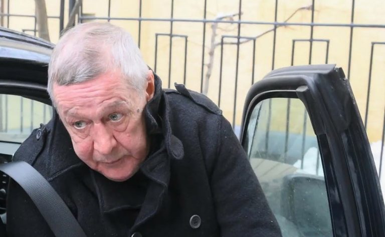 «Ему нужно делать пластику срочно»: Михаила Ефремова раскритиковали за постаревшую внешность