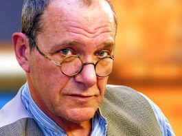 Грустно смотреть на детей с бабушкой и дедушкой вместо родителей». Пользователи Сети опять атаковали семью Виторгана