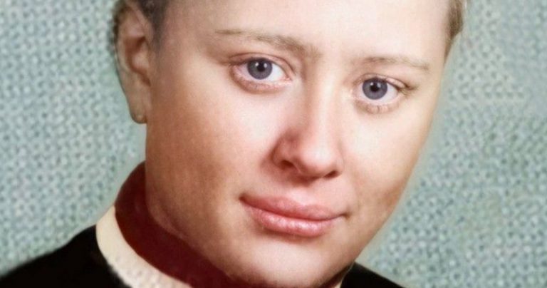 Угадайте, кто этот артист. Он умел заставить смеяться миллионы и ушёл прямо во время спектакля