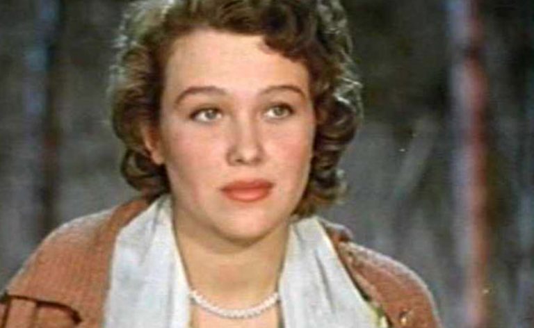 Покорила СССР своим талантом и красотой: вот как выглядит актриса в 90 лет