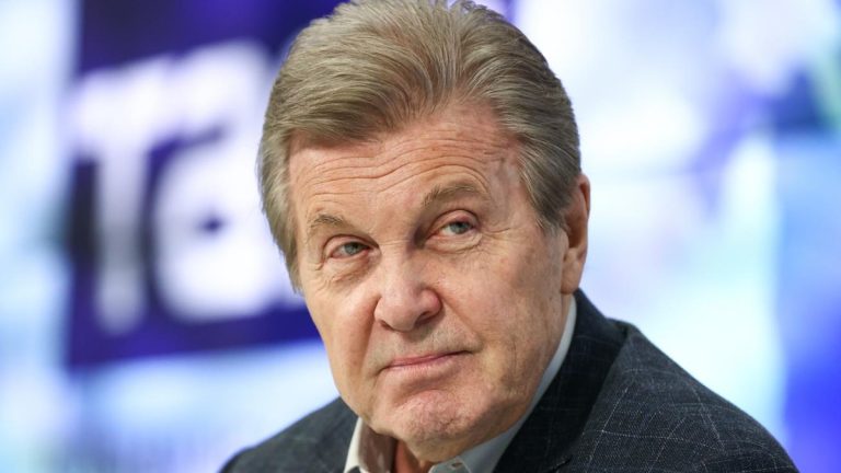 «Мы с Левушкой дружим». 71-летний Крутой показал редкие кадры с 84-летним Лещенко